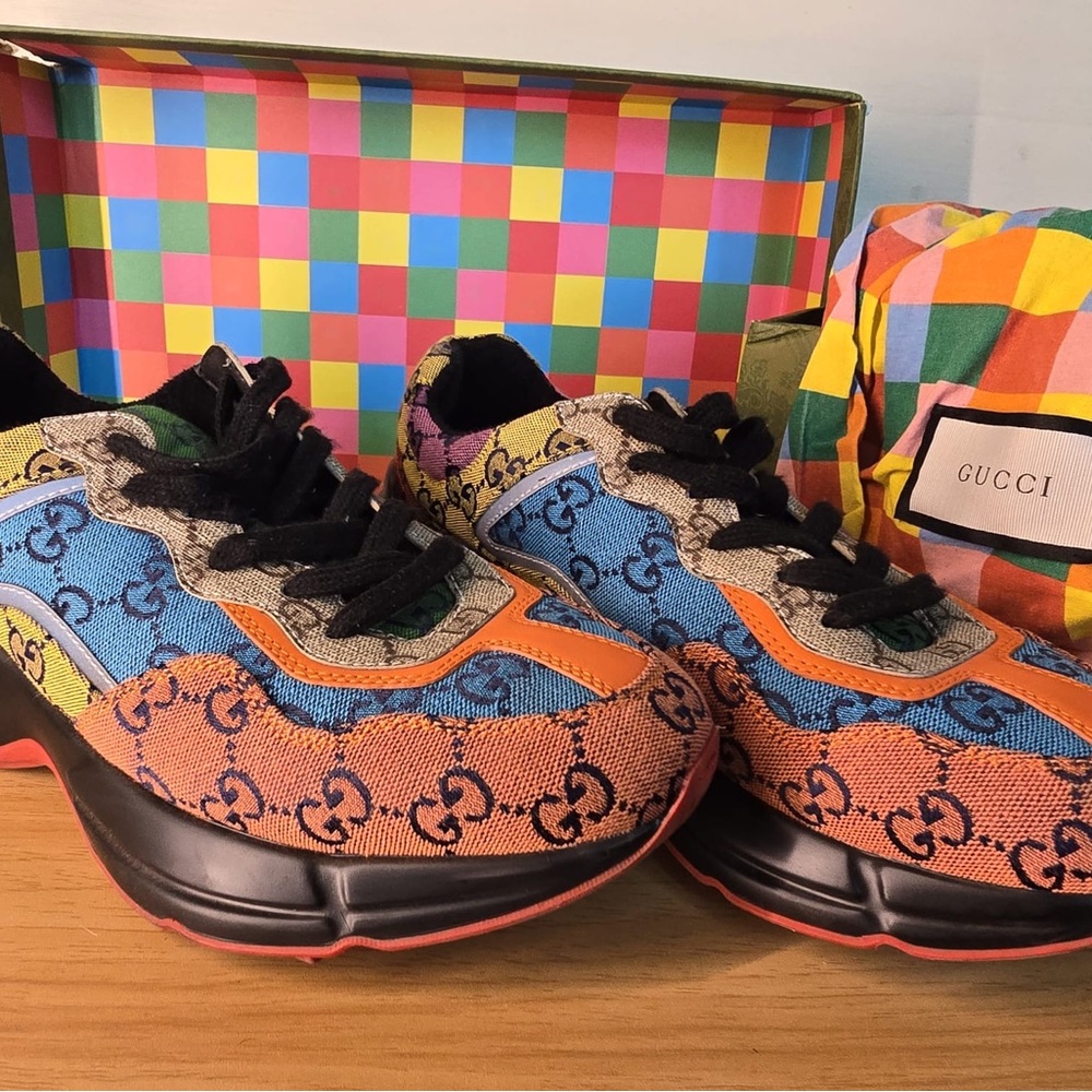 Gucci Men's Sneakers - Green Canvas - Picture 3 of 4